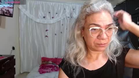 Snapshot of giorgia_xue53 chatting on February 26, 9:32 am Mary online show from February 26, 9:32 am