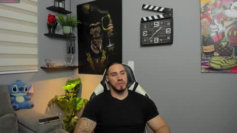 Snapshot of giorgio_leone2 chatting on January 4, 12:27 am Giorgio leone online show from January 4, 12:27 am