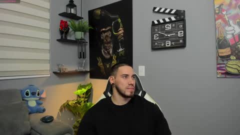 Snapshot of giorgio_leone2 chatting on January 8, 11:30 pm Giorgio leone online show from January 8, 11:30 pm