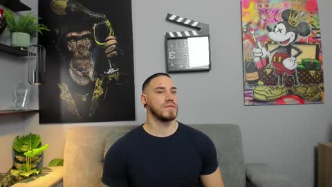 Snapshot of giorgio_leone2 chatting on February 14, 5:57 pm Giorgio leone online show from February 14, 5:57 pm