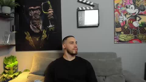 Snapshot of giorgio_leone2 chatting on February 27, 12:32 am Giorgio leone online show from February 27, 12:32 am