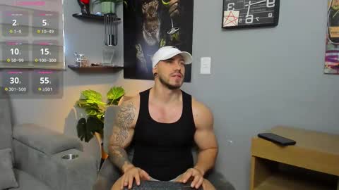 Snapshot of giorgio_leone2 chatting on November 2, 9:17 pm Giorgio leone online show from November 2, 9:17 pm