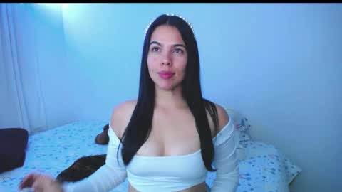 Snapshot of giorivera199 chatting on February 27, 4:31 am GIO RIVERA online show from February 27, 4:31 am