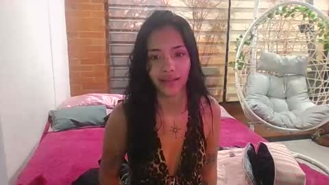 Snapshot of giovanna_oliveria chatting on December 14, 3:01 am giovanna_oliveria online show from December 14, 3:01 am