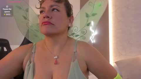 Snapshot of gipsela_gomez chatting on October 18, 7:14 pm G I S E P L A online show from October 18, 7:14 pm