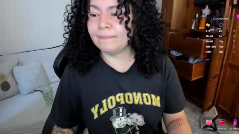 Snapshot of girl_inline chatting on March 1, 9:15 pm girl_inline online show from March 1, 9:15 pm