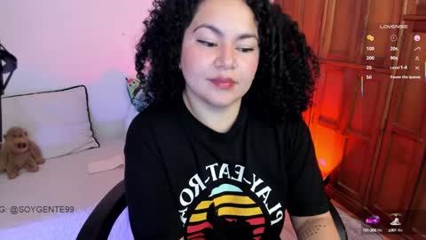 Snapshot of girl_inline chatting on March 6, 1:58 am girl_inline online show from March 6, 1:58 am