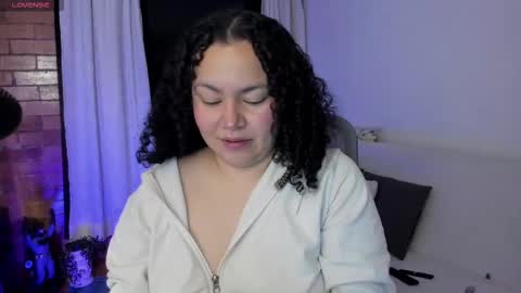 Snapshot of girl_inline chatting on November 21, 11:36 pm girl_inline online show from November 21, 11:36 pm