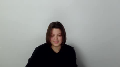 Snapshot of girl_leya chatting on November 20, 8:19 pm girl_leya online show from November 20, 8:19 pm
