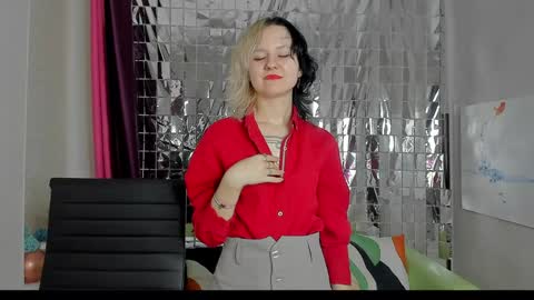 girl_next_doorr online show from January 29, 12:45 pm