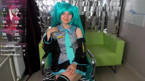 girl_next_doorr online show from February 22, 7:03 pm
