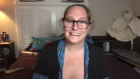 Girls Have Fun Too online show from September 11, 2:44 am