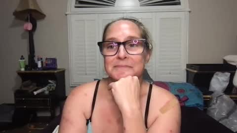 Girls Have Fun Too online show from September 21, 4:14 am