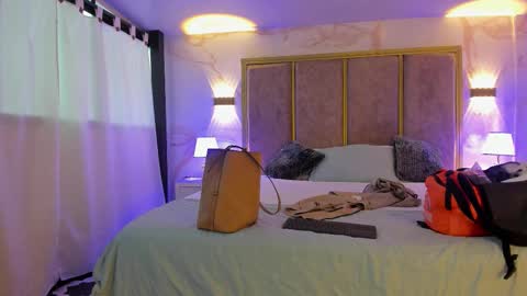     online show from September 21, 11:45 am