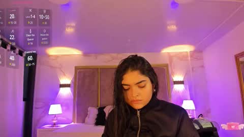     online show from November 30, 10:52 am