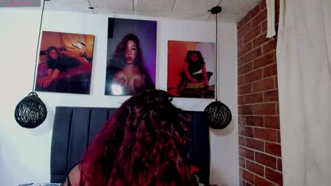 Snapshot of gisele_cedield chatting on November 2, 1:30 am Kylie online show from November 2, 1:30 am