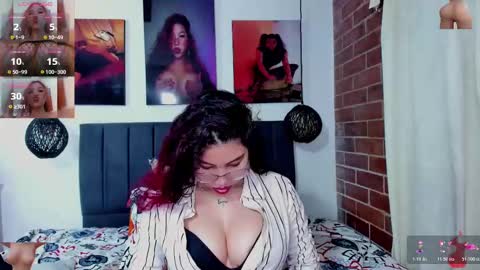 Snapshot of gisele_cedield chatting on November 23, 3:06 am Kylie online show from November 23, 3:06 am