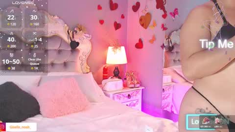 GiselleNoah online show from February 28, 11:47 am