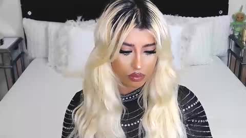 Giselle online show from March 28, 1:54 pm