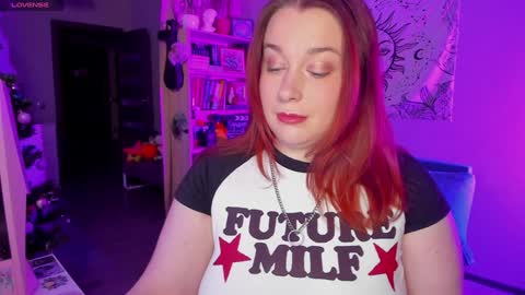 Snapshot of gitera_ chatting on January 6, 9:11 pm AlexaMillis online show from January 6, 9:11 pm