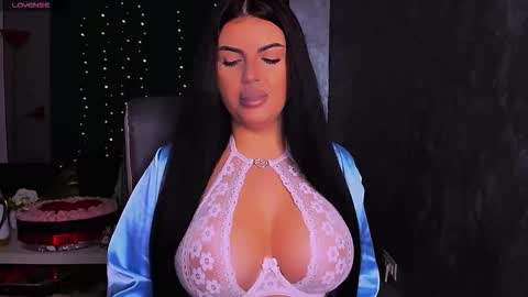 Giulia online show from October 23, 9:02 pm