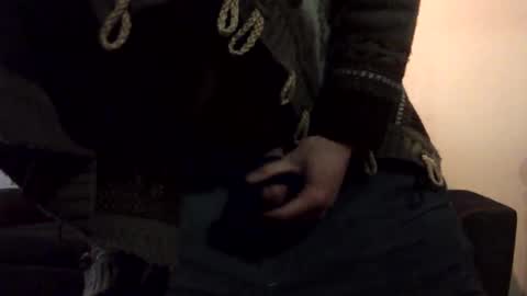 Snapshot of give1tin chatting on January 16, 10:10 am give1tin online show from January 16, 10:10 am