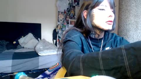 Snapshot of givenom chatting on December 15, 9:41 pm dirtyvenom online show from December 15, 9:41 pm