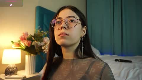 Agness online show from November 18, 3:49 pm