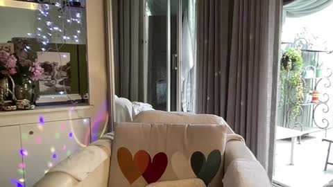 Snapshot of gl1tter_barbie chatting on January 12, 12:55 pm Gl1tter Barbie online show from January 12, 12:55 pm