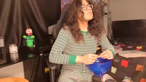 Snapshot of glaceon9 chatting on February 13, 3:07 am glaceon9 online show from February 13, 3:07 am