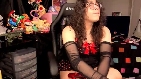 Snapshot of glaceon9 chatting on October 27, 10:19 am glaceon9 online show from October 27, 10:19 am