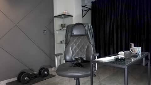 Matthew .. for short call me Matt online show from December 28, 3:48 pm