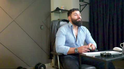 Matthew .. for short call me Matt online show from December 28, 9:51 pm