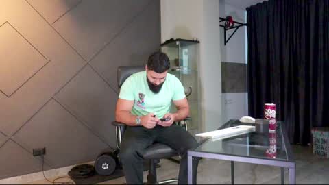 Matthew .. for short call me Matt online show from January 16, 6:03 am