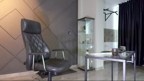 Matthew .. for short call me Matt online show from February 8, 10:18 am