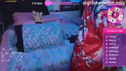 Glitch online show from March 7, 12:58 am