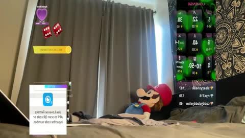 Snapshot of glow92 chatting on November 11, 4:07 pm Glow Goddess online show from November 11, 4:07 pm