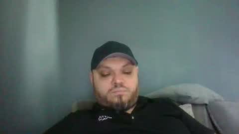 Your boy online show from March 25, 7:14 am