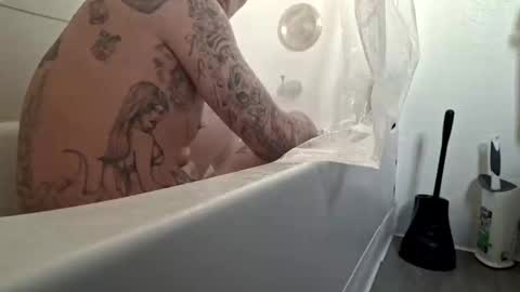 gnasty83 online show from February 10, 3:32 pm