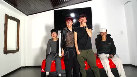 THOMAS AND DAMIAND online show from September 12, 6:08 pm