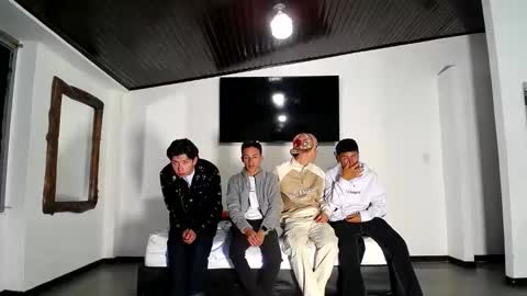 THOMAS AND DAMIAND online show from October 16, 5:36 pm