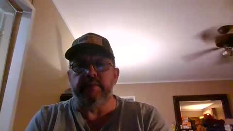 Snapshot of gobey33 chatting on October 12, 3:05 am IDKIDCIDGAF online show from October 12, 3:05 am