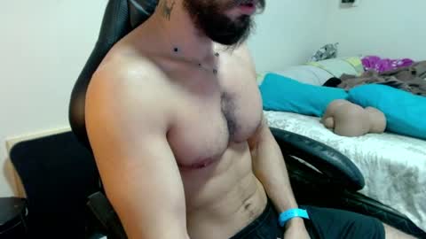 god hunkules online show from March 31, 4:18 pm