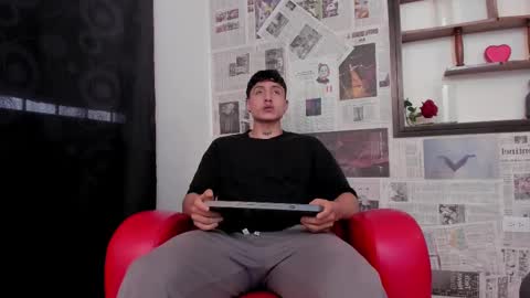 Snapshot of god_of_olympus1 chatting on February 16, 5:48 pm steven online show from February 16, 5:48 pm