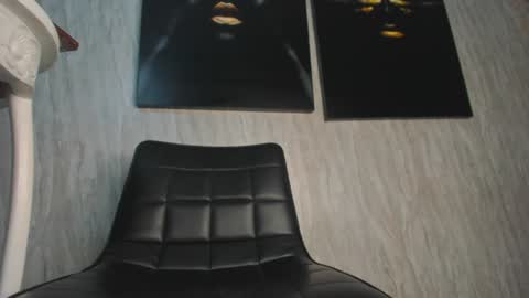 Snapshot of goddes_valery chatting on January 18, 12:35 am Valery online show from January 18, 12:35 am