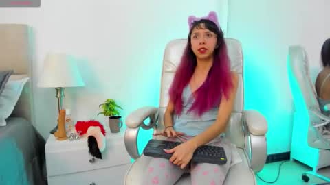 Lilith online show from January 7, 4:48 am