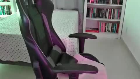 Fauna online show from November 5, 9:26 pm