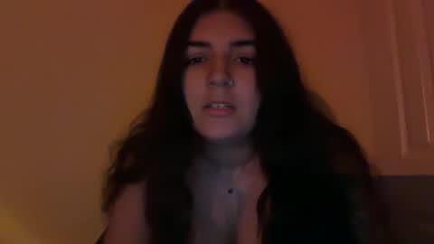 Snapshot of goddess_madii chatting on October 22, 6:02 am Madii online show from October 22, 6:02 am