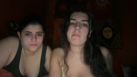 Snapshot of goddess_madii chatting on December 15, 7:45 am Madii online show from December 15, 7:45 am