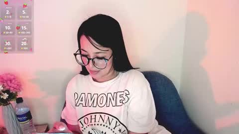 Snapshot of goddess_martina chatting on November 18, 7:51 pm M A R T I N A online show from November 18, 7:51 pm